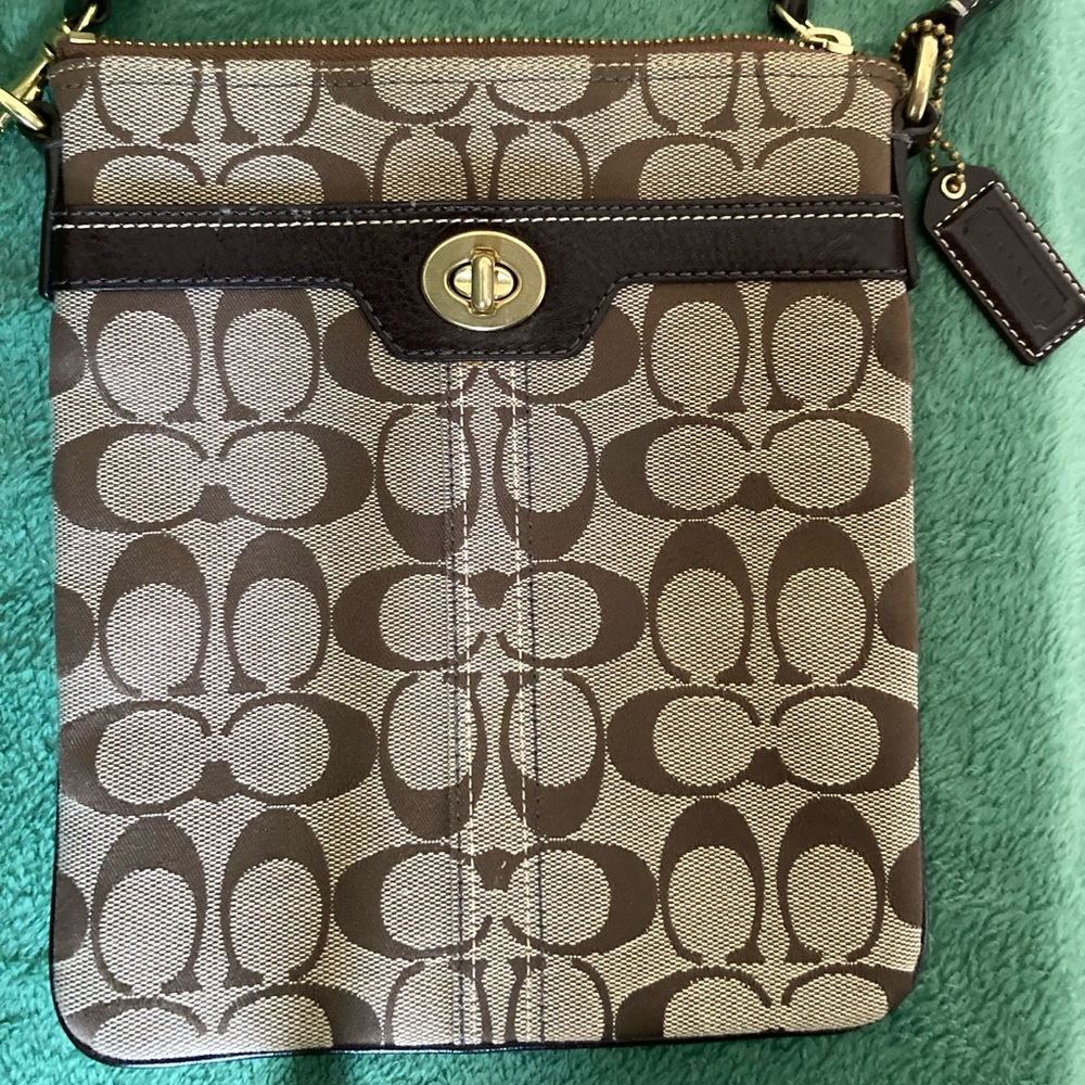 LIKE NEW Coach Signature Crossbody Bag - Brown and Tan with Gold detail